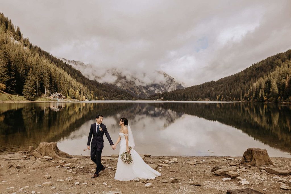 A breathtaking autumn elopement in Gstaad