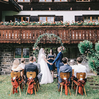 Wedding ceremony in aSwiss chalet
