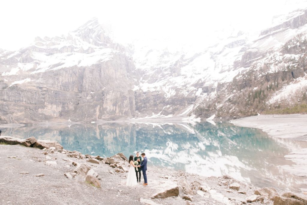 An elopement ceremony at Oeschinensee