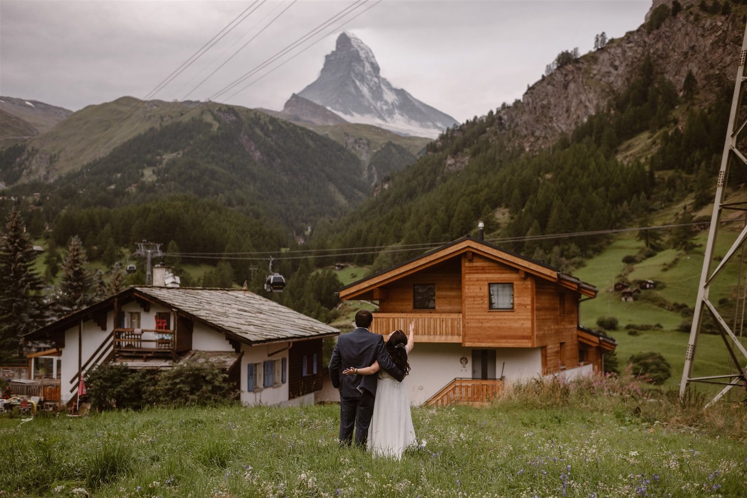 Lovebirds after their first look in the Swiss mountains