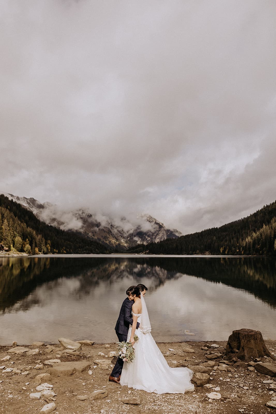 Couple in love after their autumn wedding ceremony in Gstaad