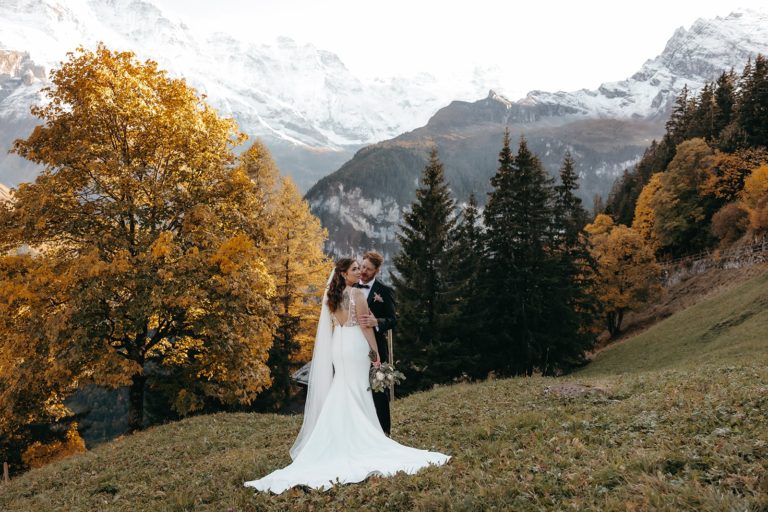 Symbolic ceremony elopement mürren