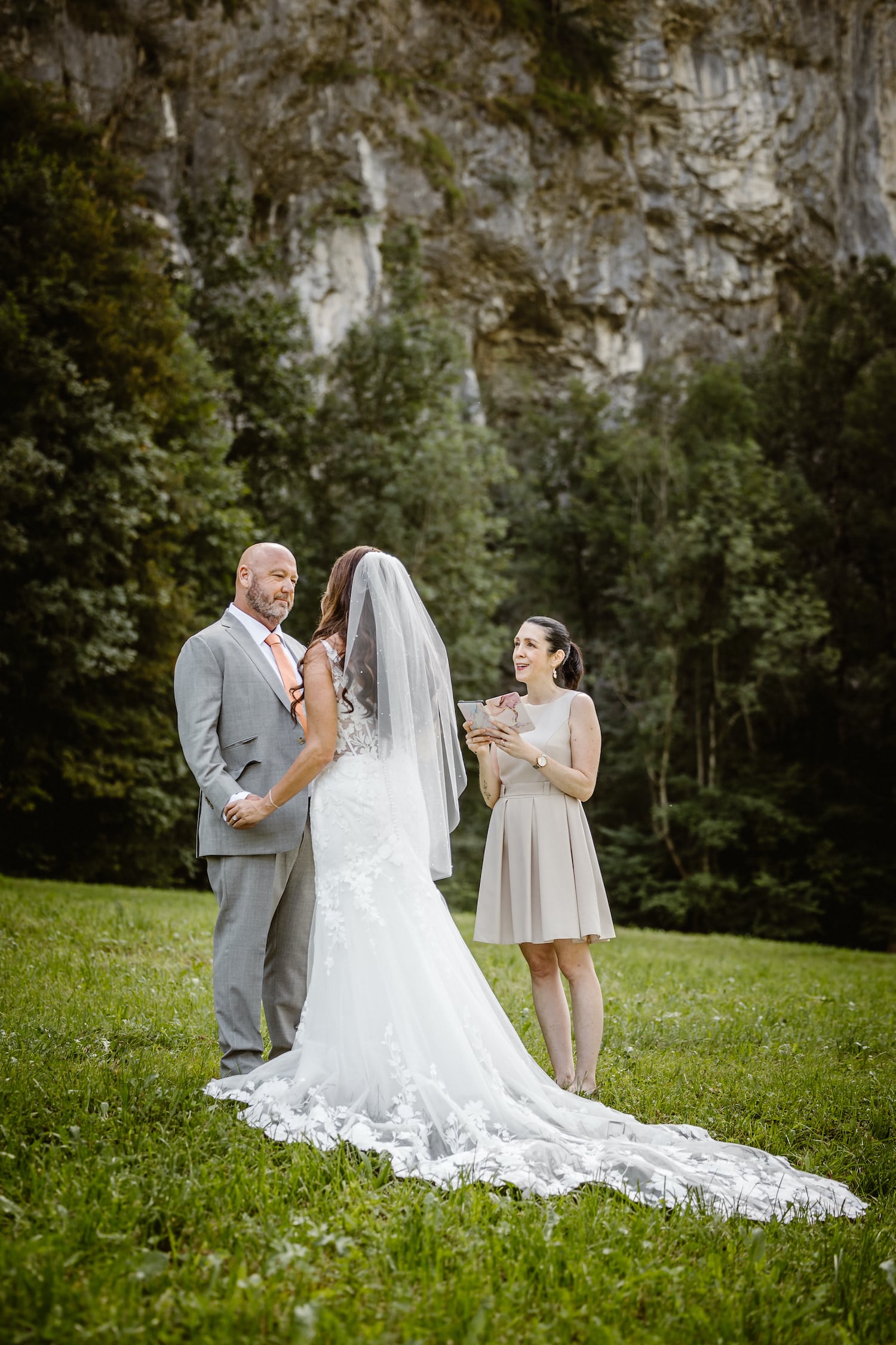 intimate wedding lauterbrunnen