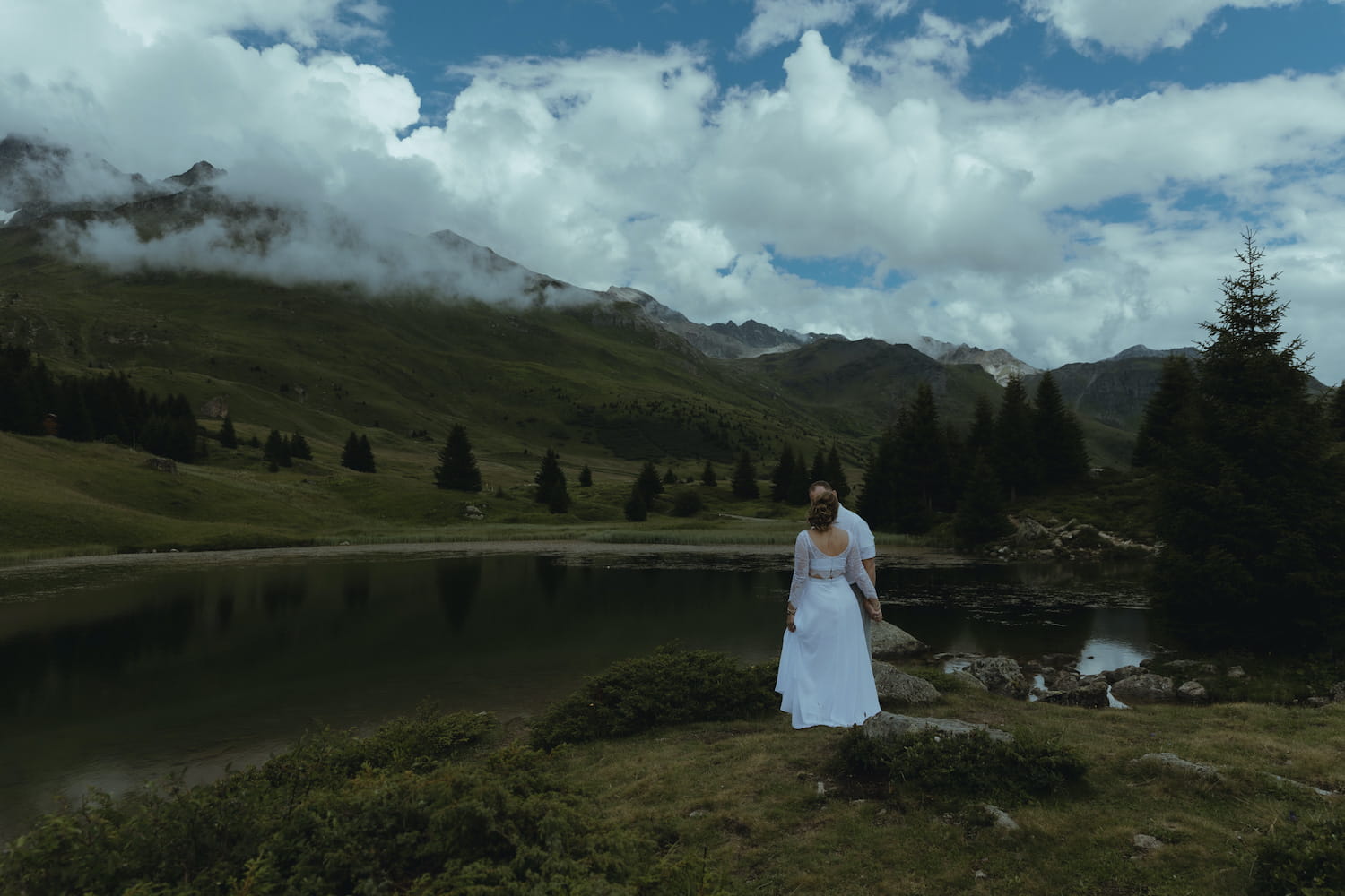 An Envelope elopement ceremony in Switzerland